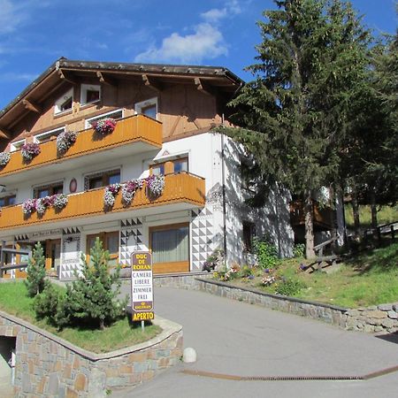 Hotel Duc De Rohan Livigno Exteriör bild