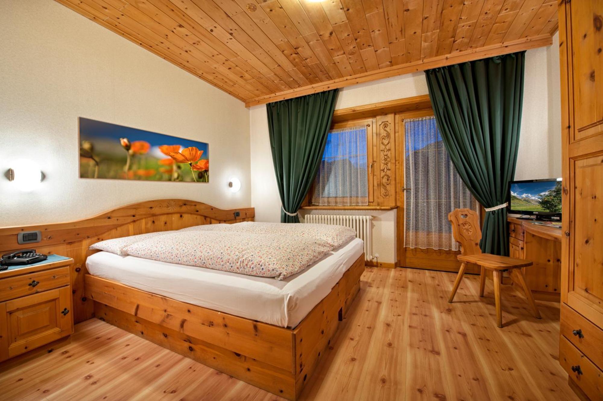 Hotel Duc De Rohan Livigno Exteriör bild