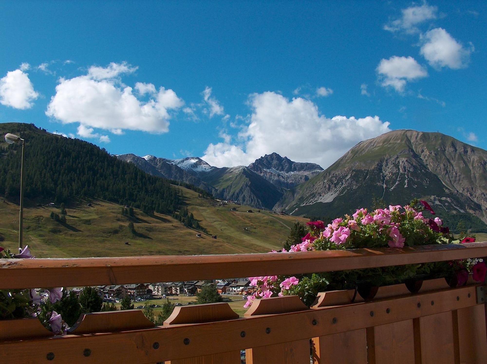 Hotel Duc De Rohan Livigno Exteriör bild