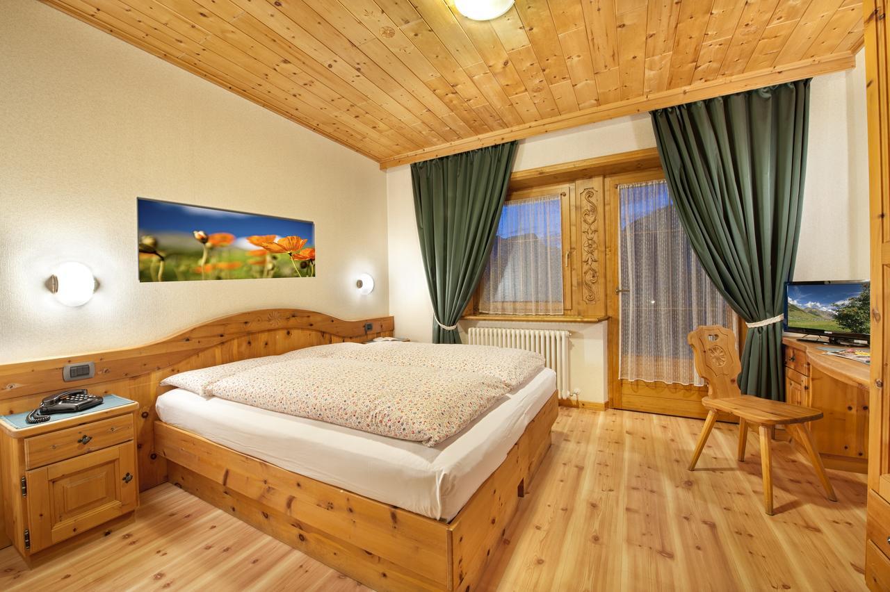 Hotel Duc De Rohan Livigno Exteriör bild